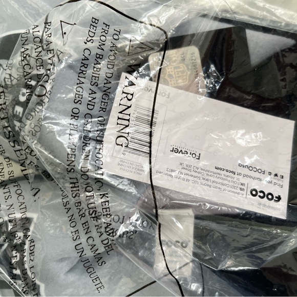 Las Vegas Raiders Foco Big Team Logo Scuff Slippers - Picture 5 of 8